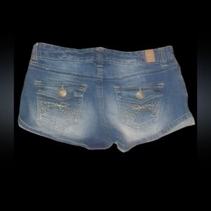 Womens size 5/6 Maurice's jean shorts